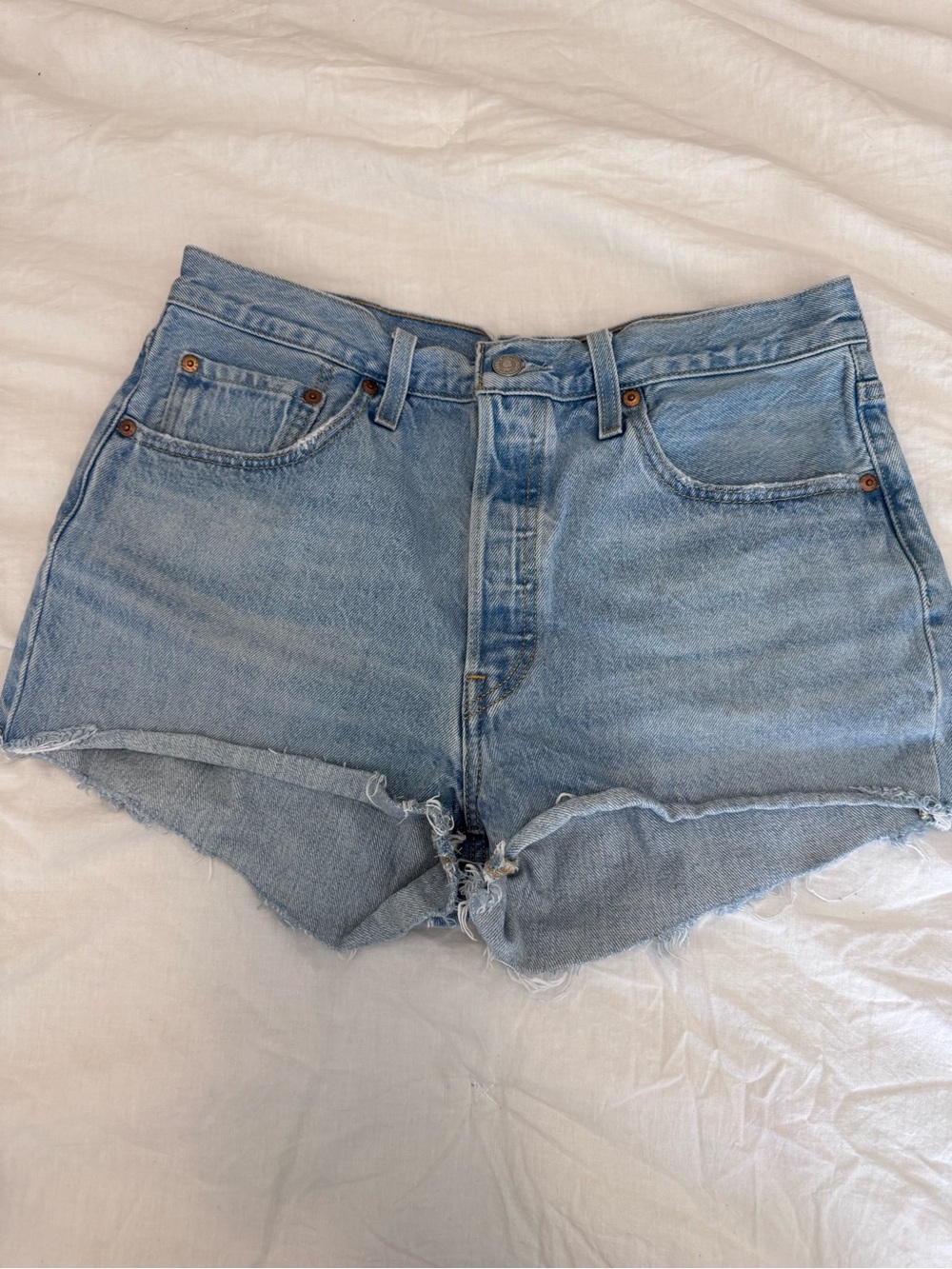 Levi’s Shorts - Picture 2 of 2